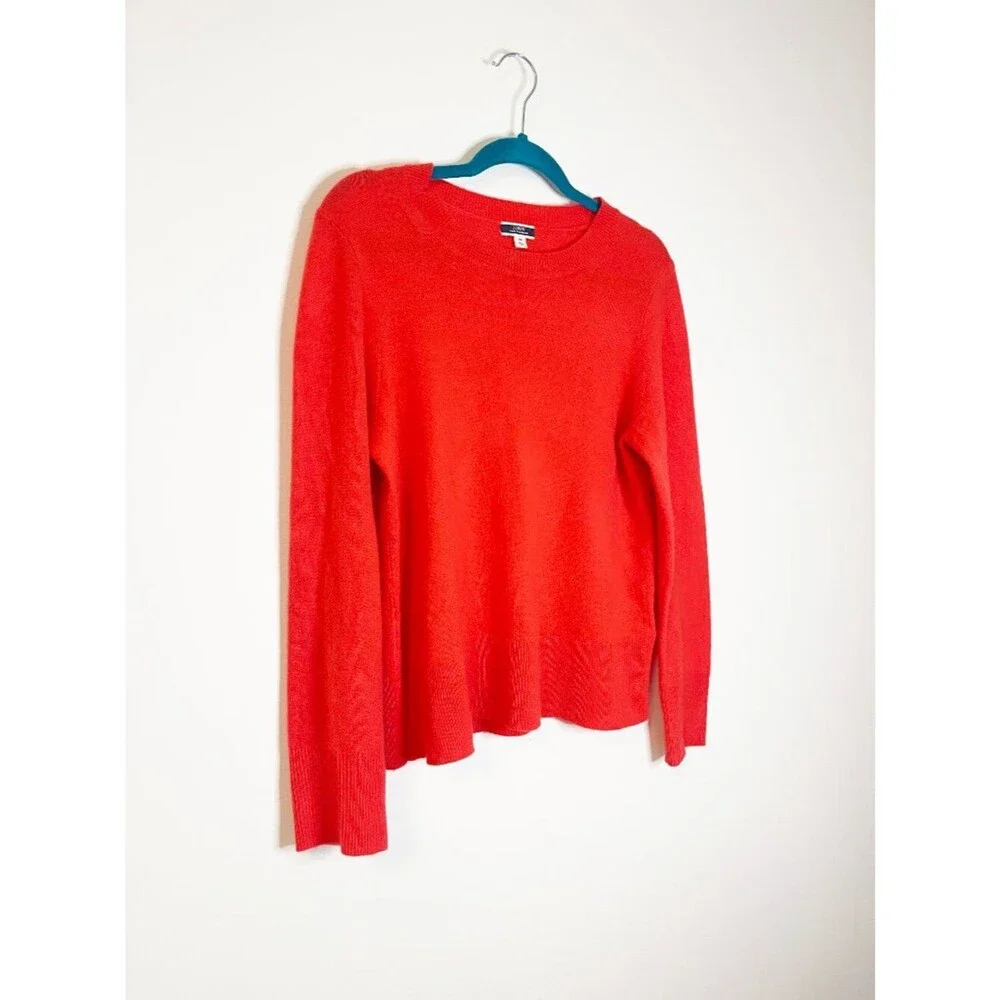 J.Crew 100% Cashmere Sweater Medium Tomato Red Crewneck Classic Luxury - Flaw